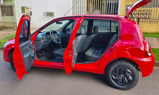 RENAULT-CLIO-2014