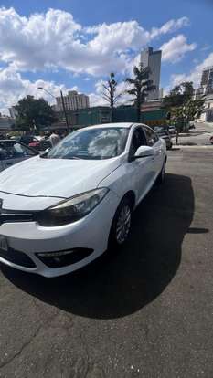 RENAULT-FLUENCE-2.0 DYNAMIQUE PLUS 16V FLEX 4P AUTOMÁTICO RENAULT-FLUENCE-2015