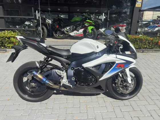 SUZUKI GSX-R750 