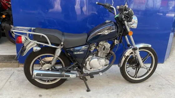 SUZUKI INTRUDER 125 