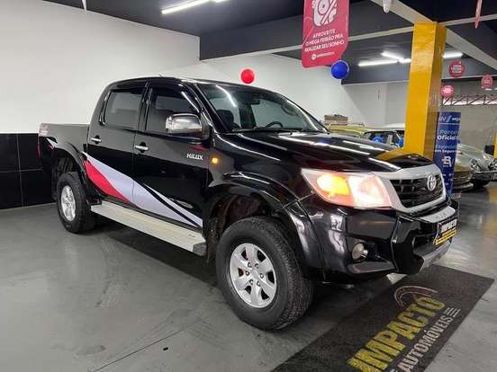 TOYOTA-HILUX-2.5 4X4 CS CHASSI CABINE 16V TURBO DIESEL 2P MANUAL TOYOTA-HILUX-2011