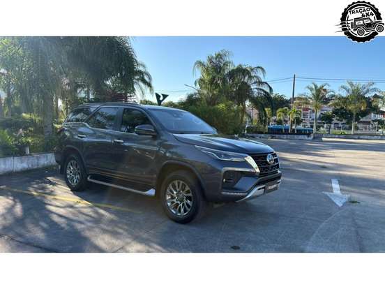 TOYOTA-HILUX SW4-2021