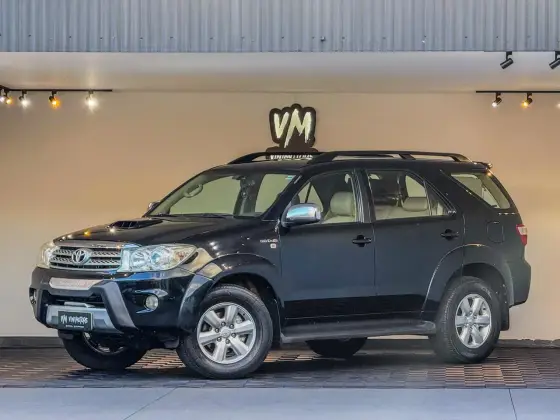 TOYOTA HILUX SW4 3.0 SRV 4X4 16V TURBO INTERCOOLER DIESEL 4P AUTOMÁTICO