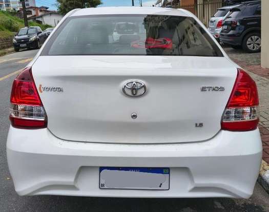 TOYOTA-ETIOS-1.5 X SEDAN 16V FLEX 4P AUTOMÁTICO TOYOTA-ETIOS-2019