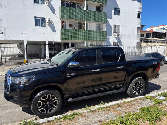 TOYOTA HILUX 2.7 VVT-i FLEX CD SRV 4X4 AUTOMÁTICO