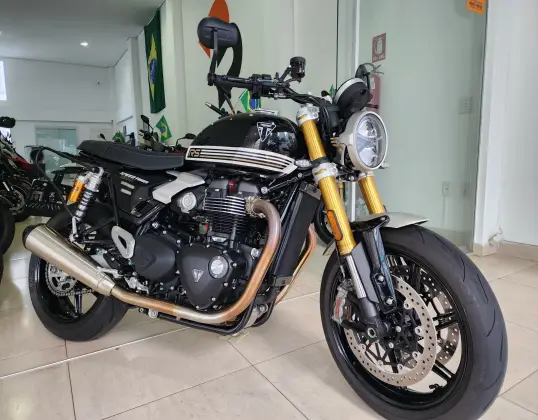 TRIUMPH SPEED TWIN RS 