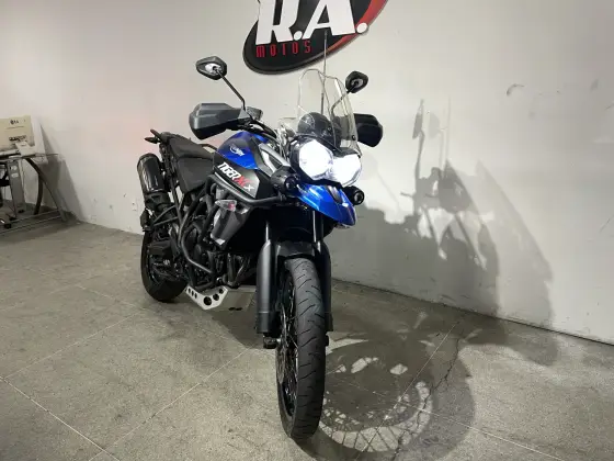 TRIUMPH TIGER 800 XCX 