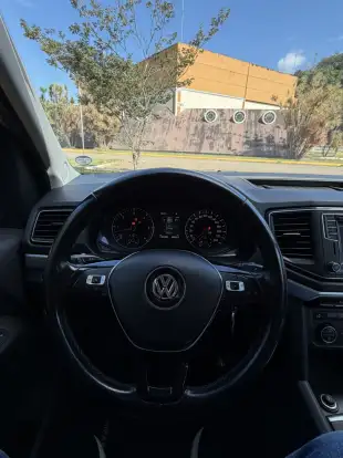 VOLKSWAGEN-AMAROK-2021