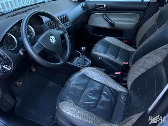 VOLKSWAGEN-GOLF-2007