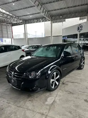 VOLKSWAGEN-GOLF-2010
