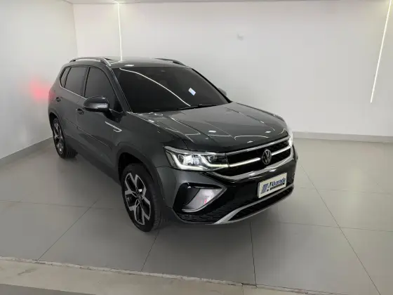 VOLKSWAGEN TAOS 1.4 250 TSI TOTAL FLEX HIGHLINE AUTOMÁTICO