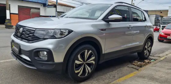 VOLKSWAGEN T-CROSS 1.0 200 TSI TOTAL FLEX COMFORTLINE AUTOMÁTICO VOLKSWAGEN T-CROSS 1.0 200 TSI TOTAL FLEX COMFORTLINE AUTOMÁTICO