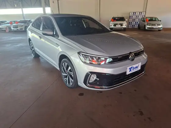 VOLKSWAGEN VIRTUS 1.0 200 TSI HIGHLINE AUTOMÁTICO