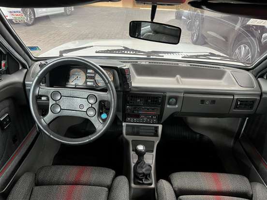 VOLKSWAGEN-GOL-2.0 GTI 8V GASOLINA 2P MANUAL VOLKSWAGEN-GOL-1992