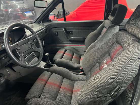 VOLKSWAGEN-GOL-2.0 GTI 8V GASOLINA 2P MANUAL VOLKSWAGEN-GOL-1992