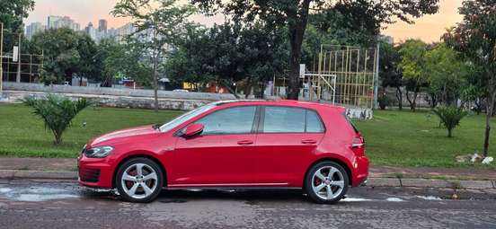 VOLKSWAGEN-GOLF-2017