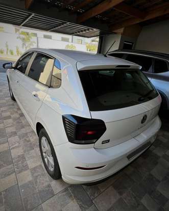 VOLKSWAGEN-POLO-2023
