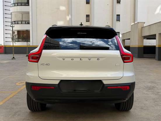 VOLVO-XC40-P8 RECHARGE ELECTRIC BEV PURE AWD VOLVO-XC40-2022