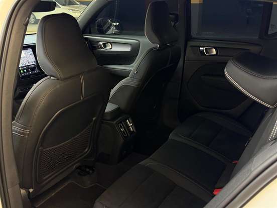 VOLVO-XC40-P8 RECHARGE ELECTRIC BEV PURE AWD VOLVO-XC40-2022