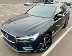 VOLVO XC60 2.0 T8 HYBRID MOMENTUM AWD GEARTRONIC VOLVO XC60 2.0 T8 HYBRID MOMENTUM AWD GEARTRONIC