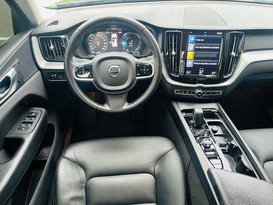 VOLVO-XC60-2.0 T8 HYBRID MOMENTUM AWD GEARTRONIC VOLVO-XC60-2021