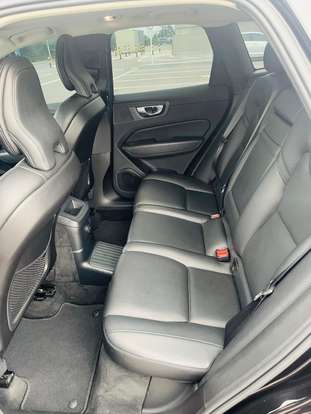 VOLVO-XC60-2021