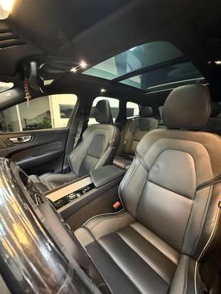 VOLVO-XC60-2019