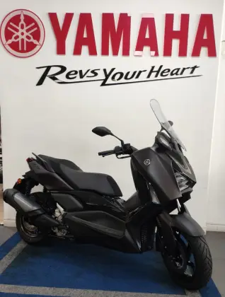 YAMAHA XMAX 300 CONNECTED ABS 
