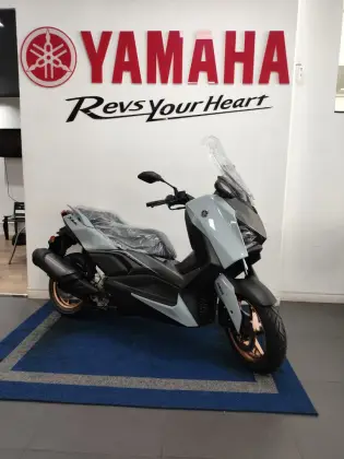 YAMAHA XMAX 300 CONNECTED ABS 