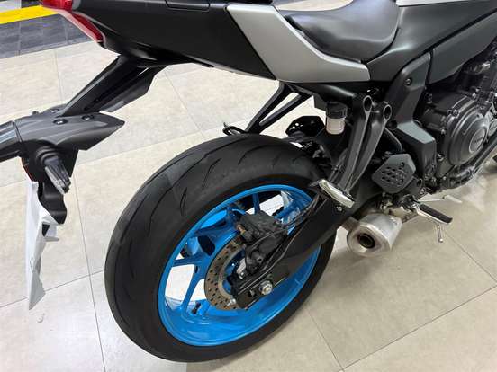 YAMAHA-MT-07 YAMAHA-MT-07-0
