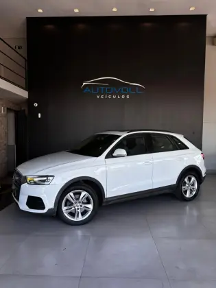 AUDI Q3 1.4 TFSI AMBITION GASOLINA 4P S TRONIC