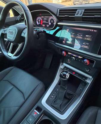 AUDI-Q3-2021