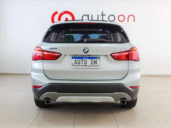 BMW-X1-2.0 16V TURBO ACTIVEFLEX SDRIVE20I X-LINE 4P AUTOMÁTICO BMW-X1-2017