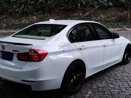 BMW-320i-2.0 16V TURBO ACTIVE FLEX 4P AUTOMÁTICO BMW-320i-2015
