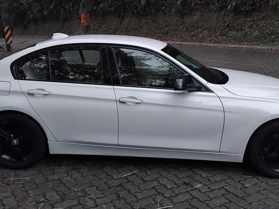 BMW-320i-2.0 16V TURBO ACTIVE FLEX 4P AUTOMÁTICO BMW-320i-2015