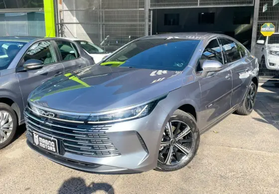BYD KING 1.5 DM-I PHEV GS AUTOMÁTICO BYD KING 1.5 DM-I PHEV GS AUTOMÁTICO