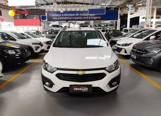 CHEVROLET ONIX 1.4 MPFI ACTIV 8V FLEX 4P AUTOMÁTICO
