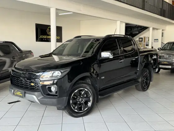 CHEVROLET S10 2.8 16V TURBO DIESEL HIGH COUNTRY CD 4X4 AUTOMÁTICO