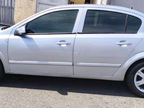 CHEVROLET-VECTRA-2.0 MPFI ELEGANCE 8V FLEX 4P MANUAL CHEVROLET-VECTRA-2005