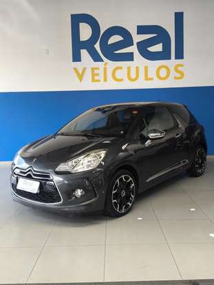 CITROËN-DS3-2012