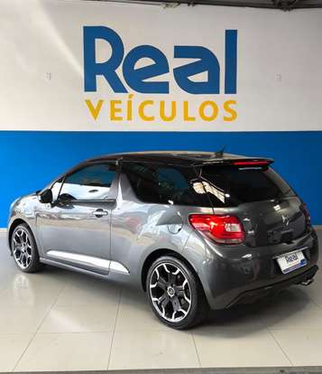 CITROËN-DS3-2012