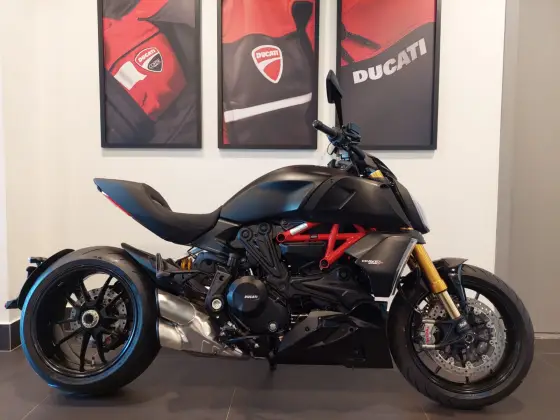 DUCATI DIAVEL 1260 S DUCATI DIAVEL 1260 S