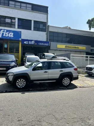 FIAT PALIO 1.8 MPI ADVENTURE WEEKEND 16V FLEX 4P AUTOMATIZADO