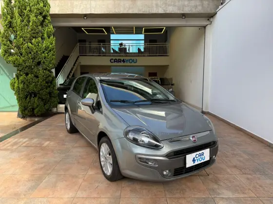 FIAT PUNTO 1.6 ESSENCE 16V FLEX 4P MANUAL