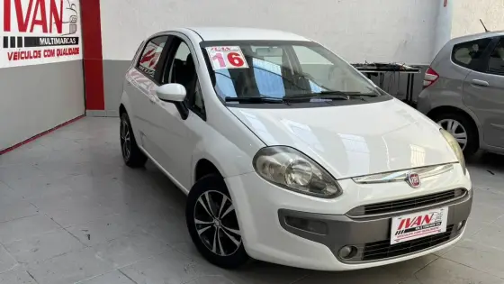 FIAT PUNTO 1.6 ESSENCE 16V FLEX 4P MANUAL