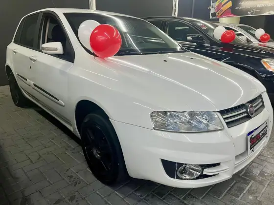 FIAT STILO 1.8 MPI ATTRACTIVE 8V FLEX 4P MANUAL