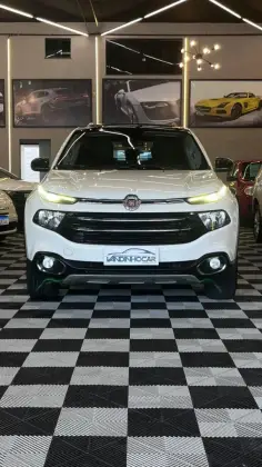 FIAT TORO 2.0 16V TURBO DIESEL VOLCANO 4WD AT9