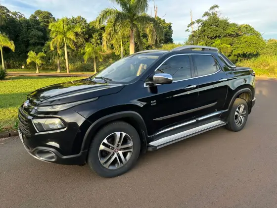 FIAT TORO 2.0 16V TURBO DIESEL VOLCANO 4WD AT9 FIAT TORO 2.0 16V TURBO DIESEL VOLCANO 4WD AT9