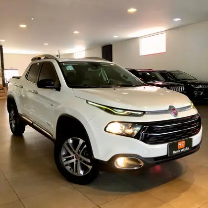 FIAT TORO 2.4 16V MULTIAIR FLEX VOLCANO AT9 FIAT TORO 2.4 16V MULTIAIR FLEX VOLCANO AT9