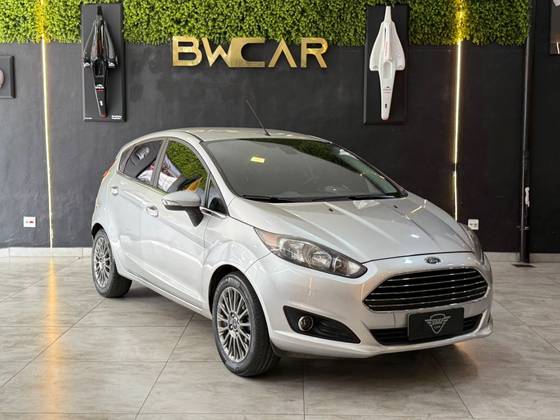 FORD FIESTA 1.6 TITANIUM HATCH 16V FLEX 4P POWERSHIFT